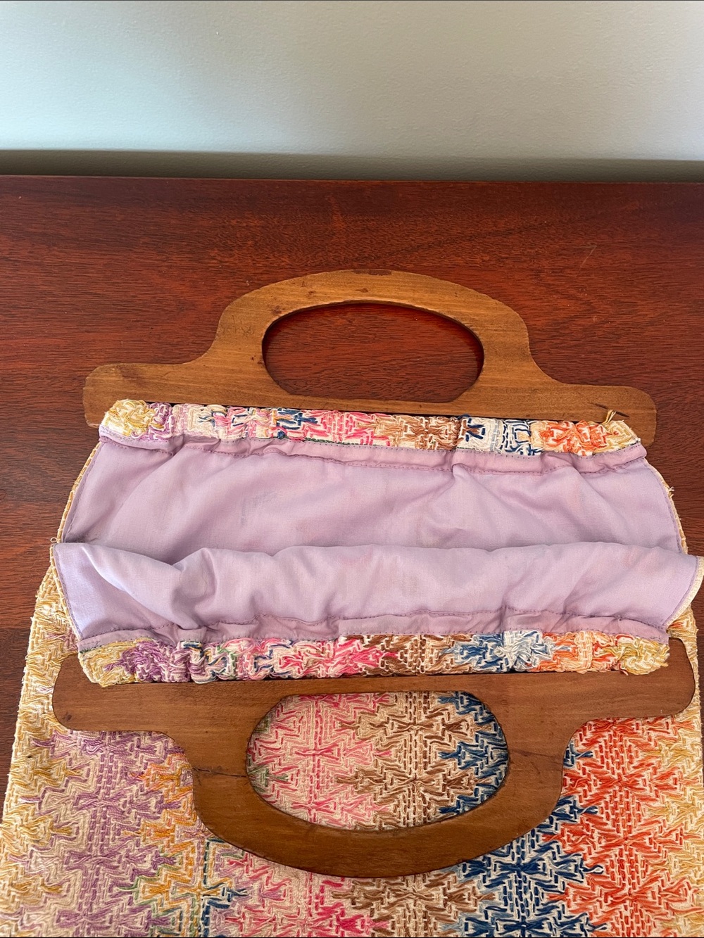 VNT Knitting Bag Multicolor with Wooden Handle - Picture 4 of 8